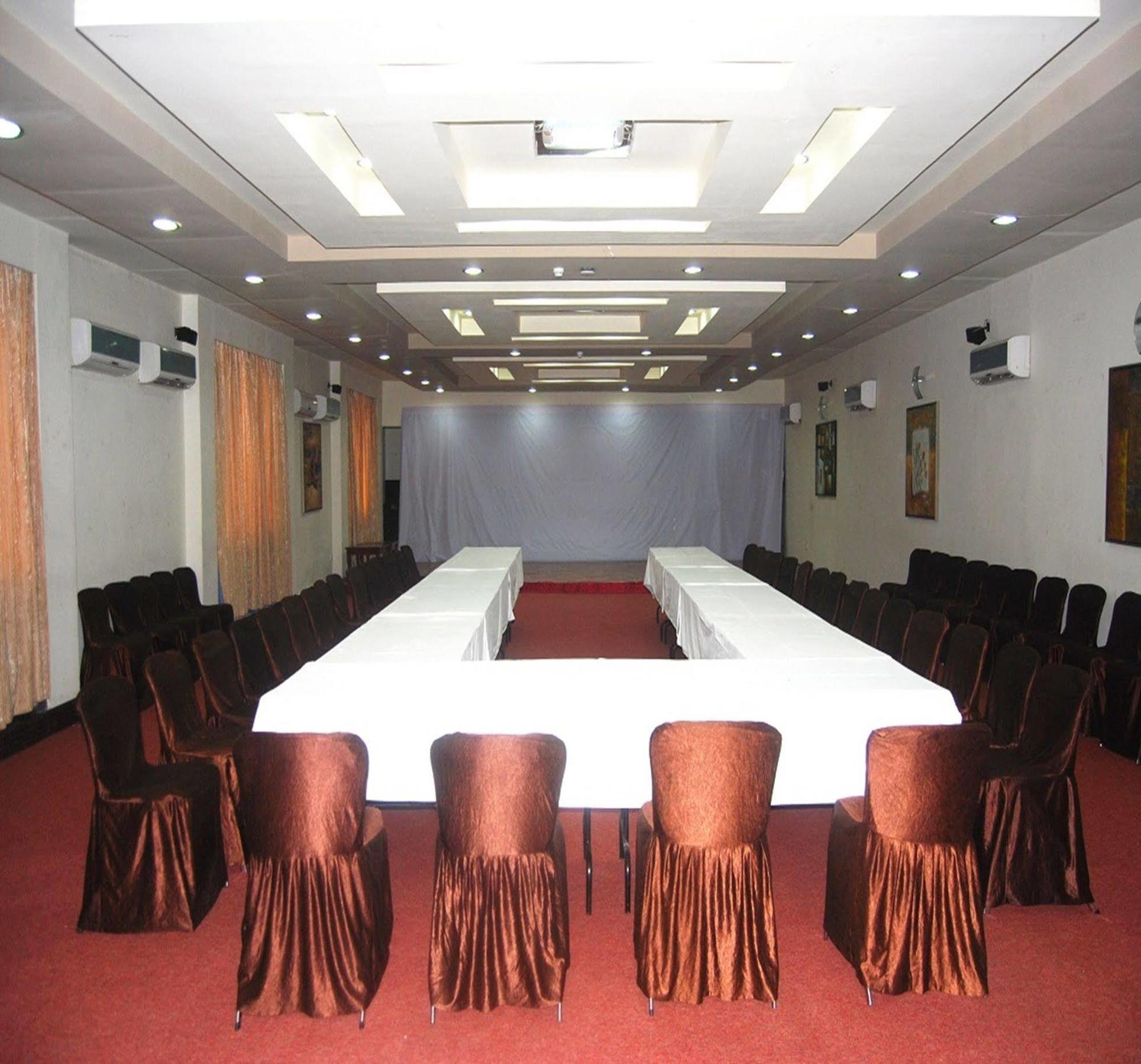 The Royal Plaza Gangtok 호텔 외부 사진
