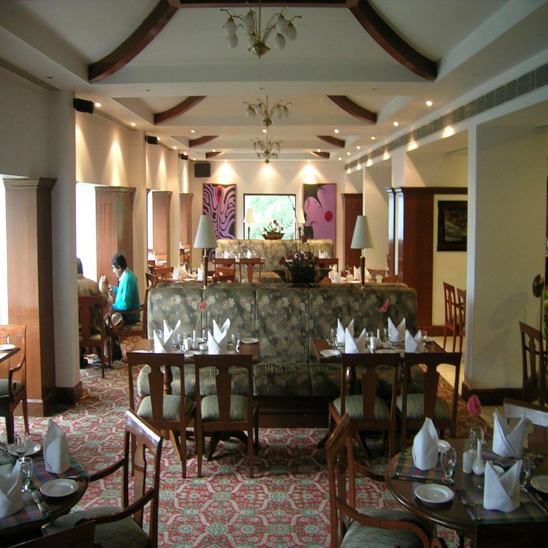 The Royal Plaza Gangtok 호텔 외부 사진